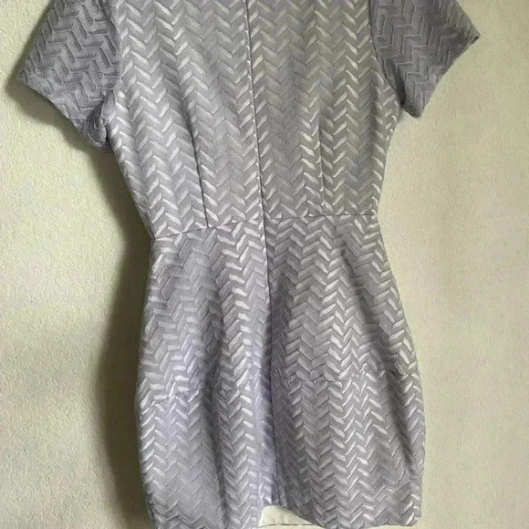 Elliatt Evoke Tulip Chevron Herringbone Lace Lilac Structured Mini Dress S - Picture 8 of 14
